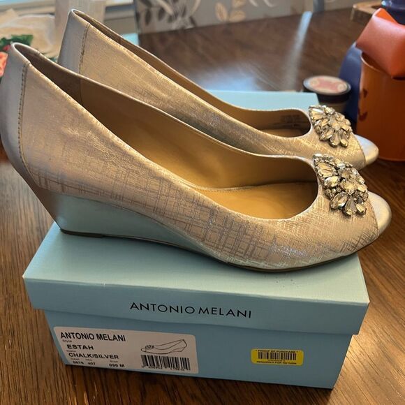ANTONIO MELANI Estah Silver wedge Heels with Crystal Accents. Size 9 M. - Picture 11 of 12